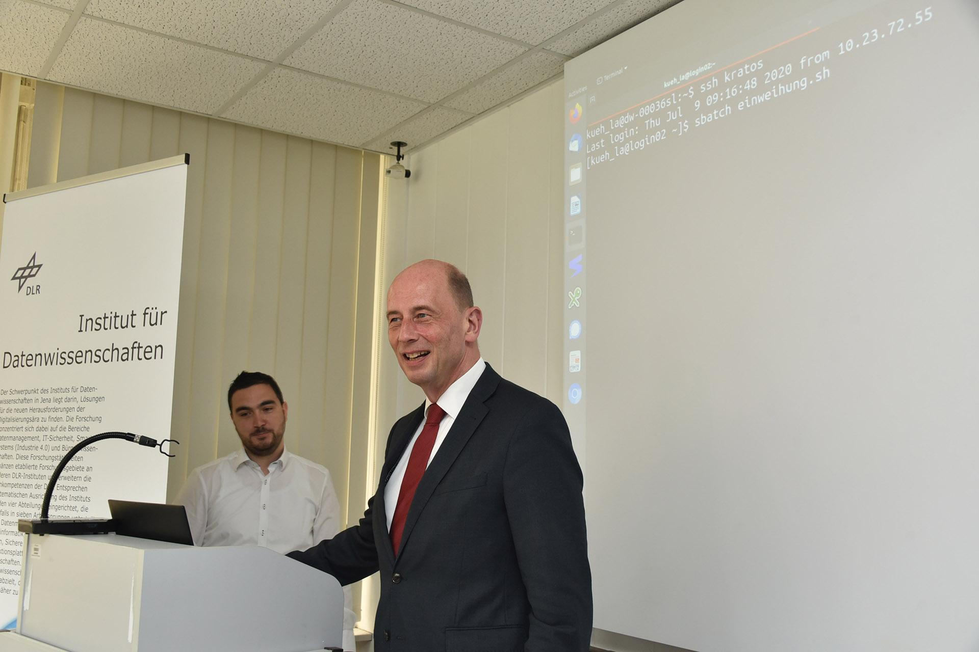 Start für den neuen DLR-Hochleistungsrechner