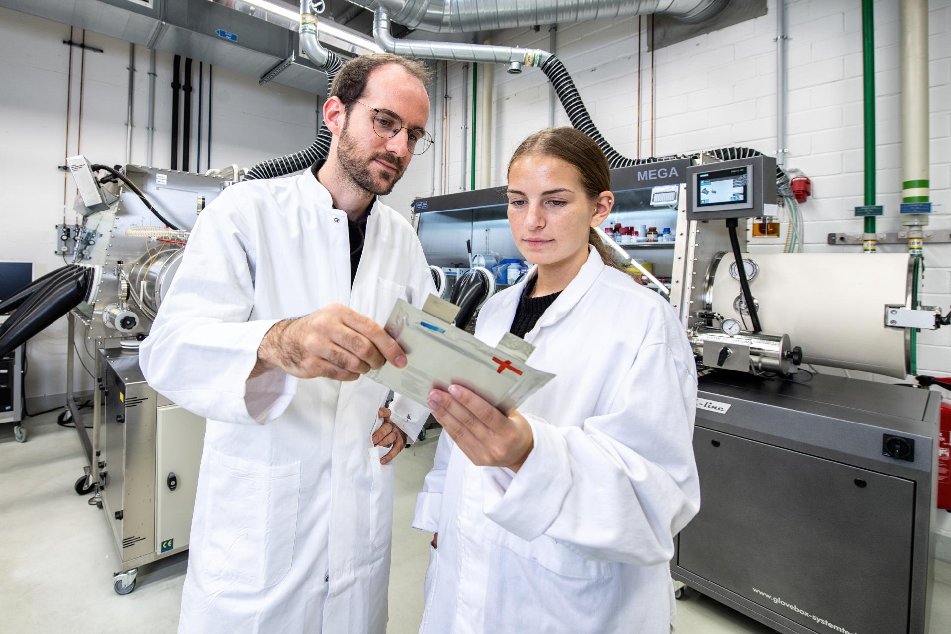 Batterielabor am DLR-Institut für Technische Thermodynamik