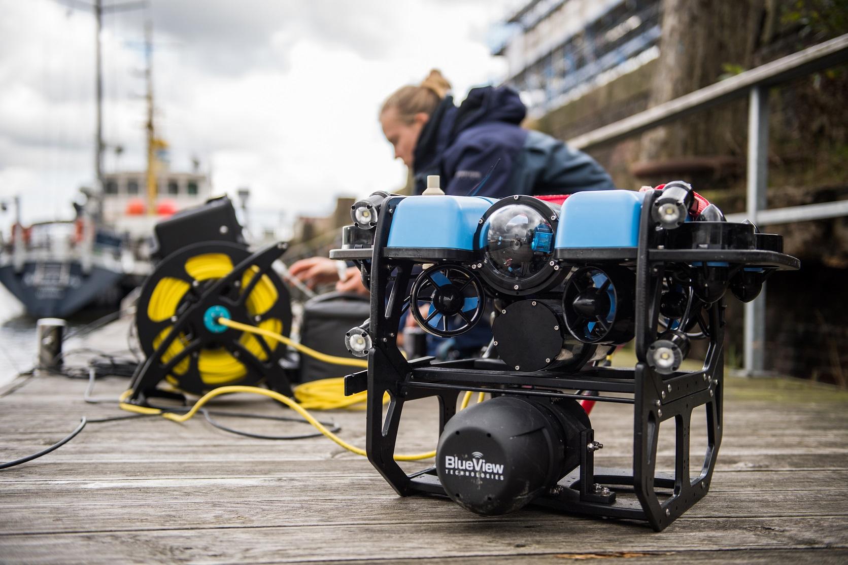 Findet die Seekatze etwas im Wasser, liefert ein ferngesteuertes Tauchfahrzeug hochaufgelöste Bilder.