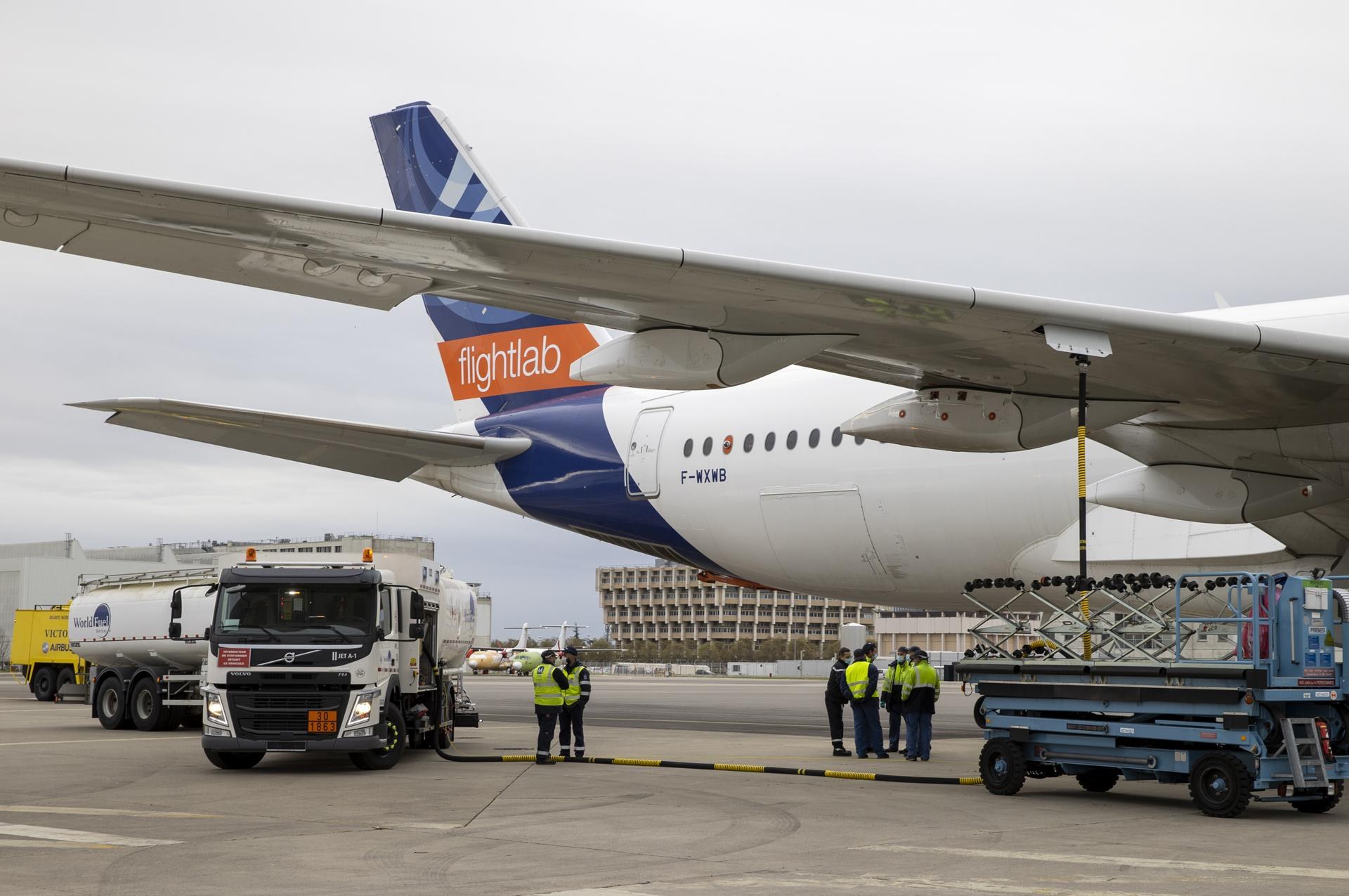 Betanken des Airbus A350-900