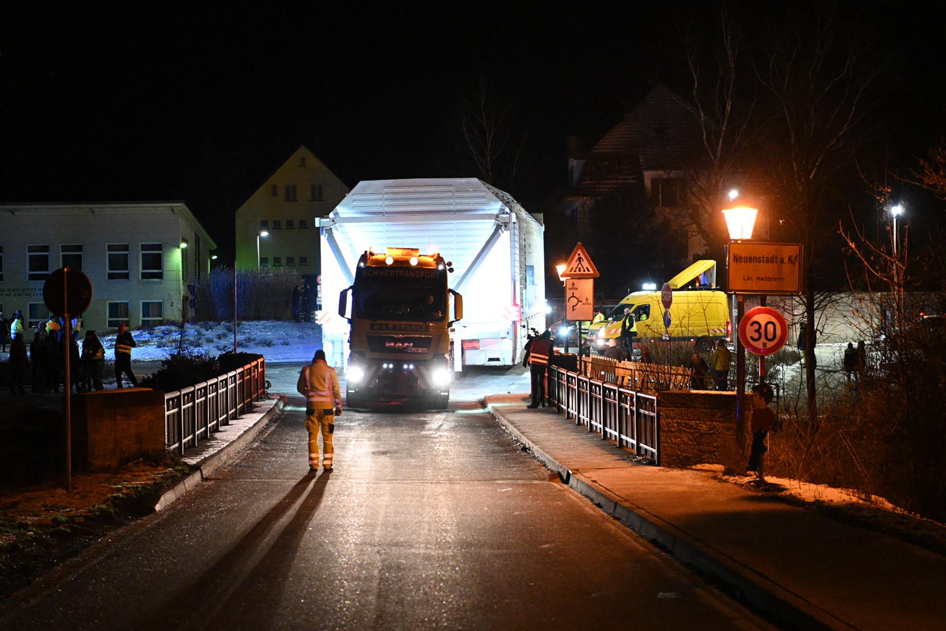 Über die Brücke...