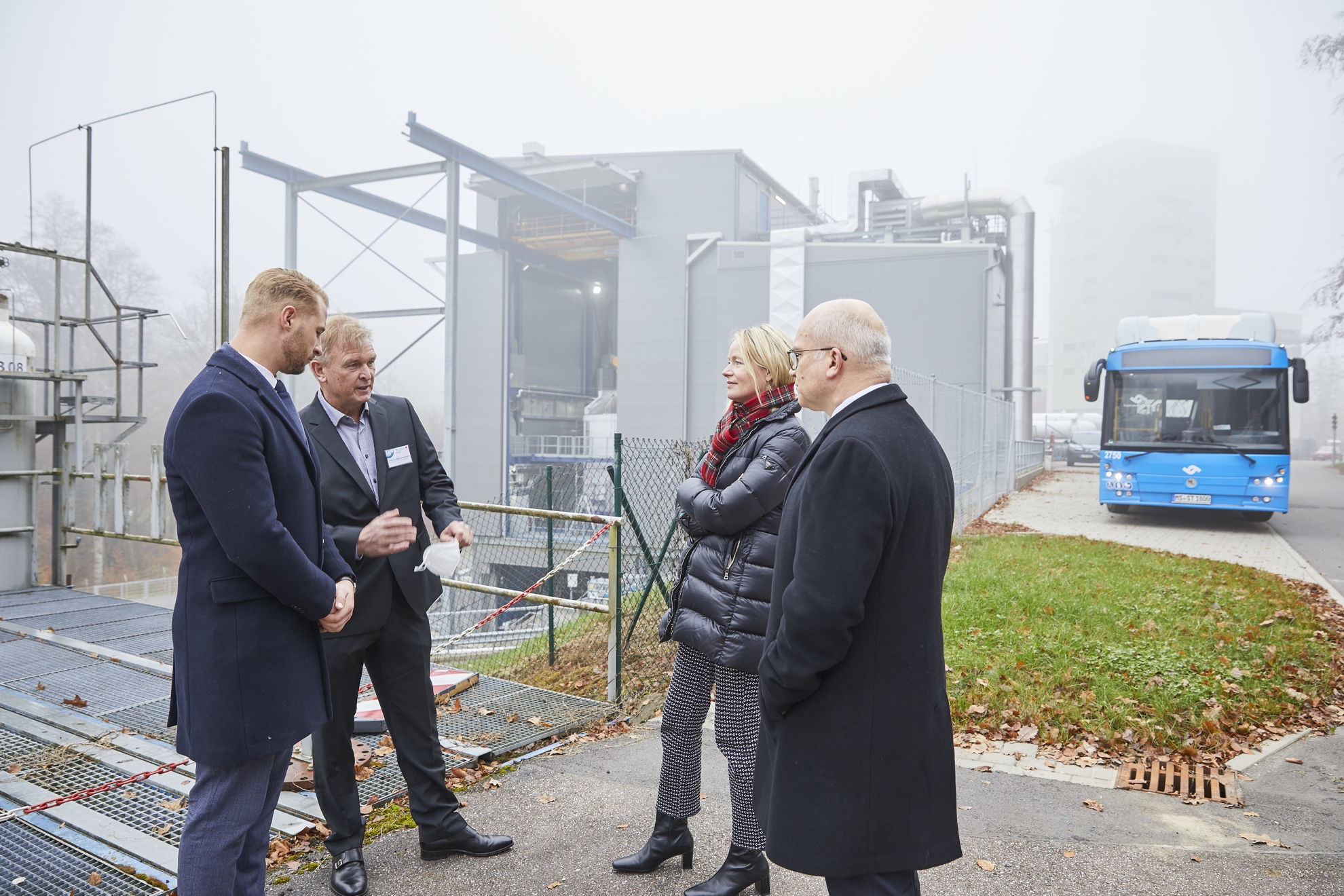Umweltministerin Thekla Walker besucht das DLR Lampoldshausen