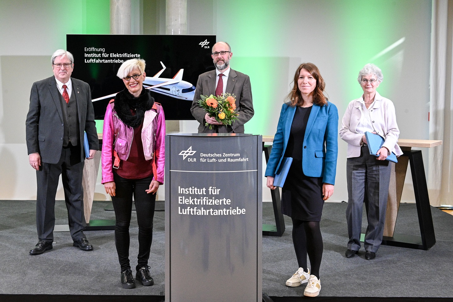 Eröffnung des Instituts für Elek­tri­fi­zier­te Luft­fahrt­an­trie­be