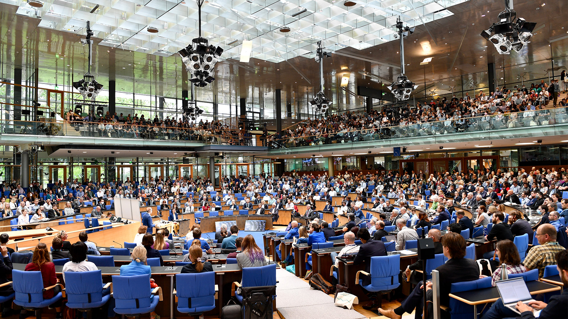 Geballte Erdbeobachtungs-Expertise