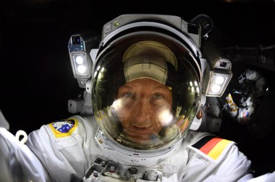 "Weltraum-Selfie" von Matthias Maurer