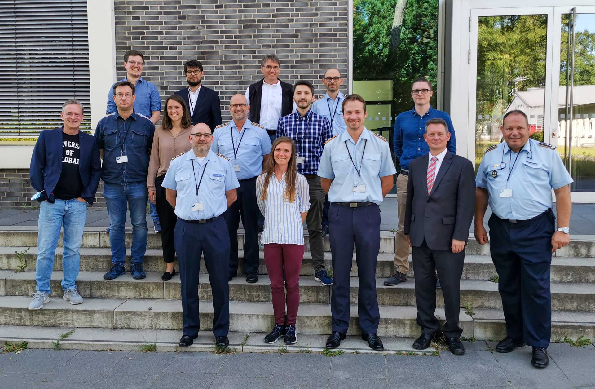 Gruppenbild der Delegation am Standort Braunschweig