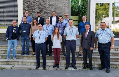 Gruppenbild der Delegation am Standort Braunschweig