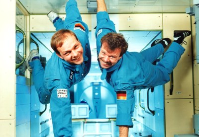 Hans Wilhelm Schlegel und Reinhold Ewald beim Training für die Mission MIR'97