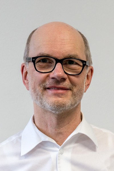 Professor Hartmut Helmke