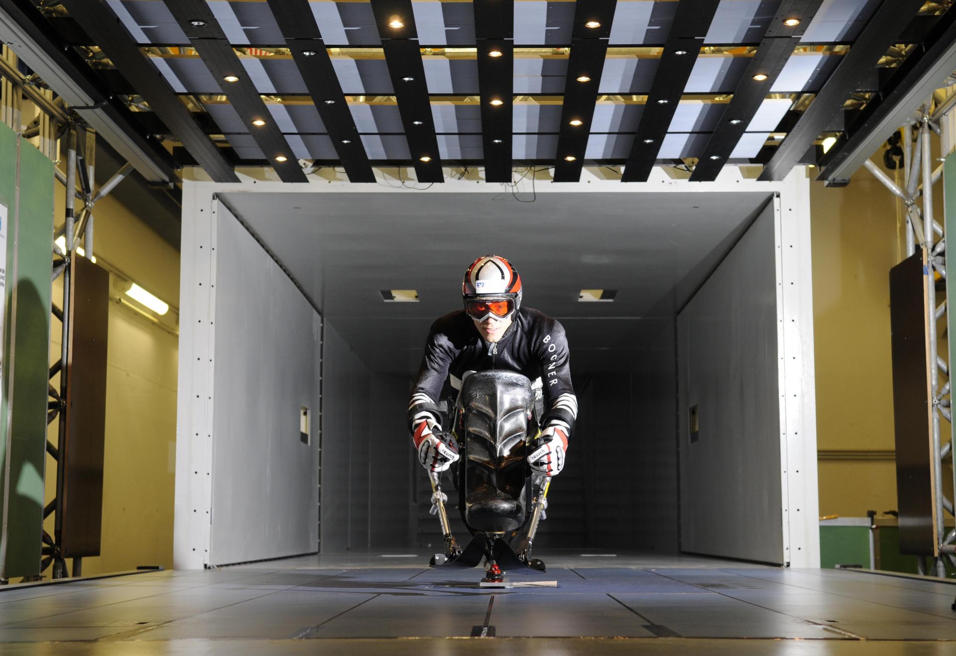 Sport­ler im Wind­ka­nal