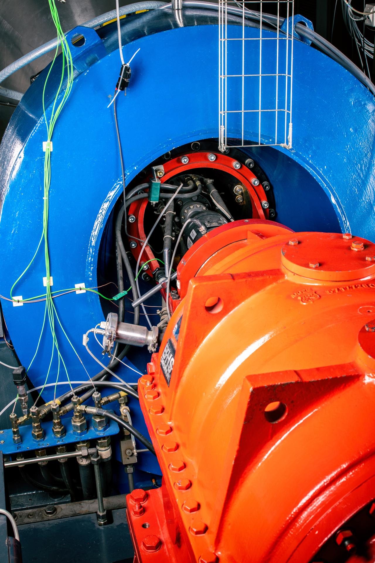 Untersuchungen an Ringgittern von Turbinen