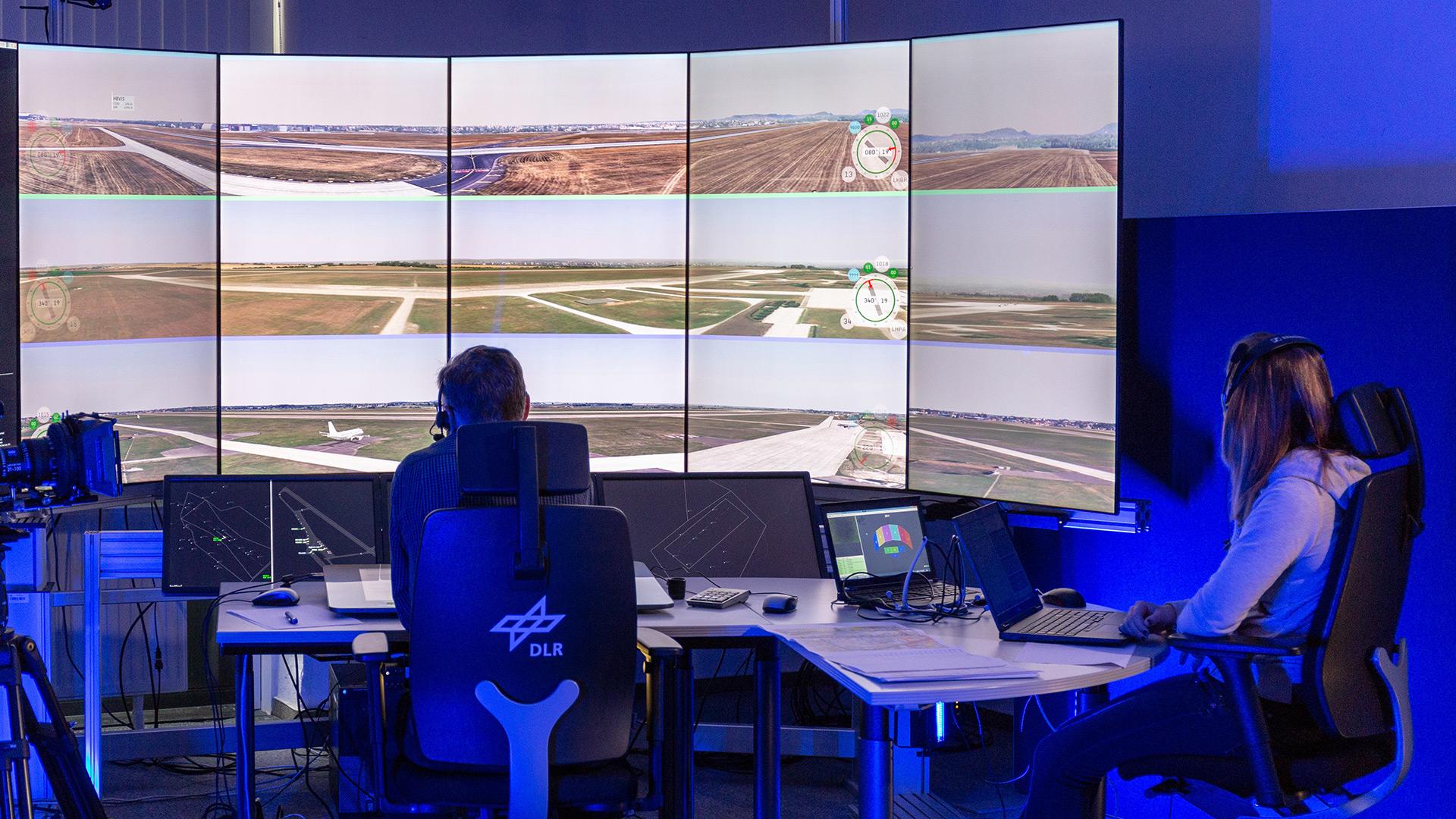 Flugversuche im DLR Remote Tower Lab