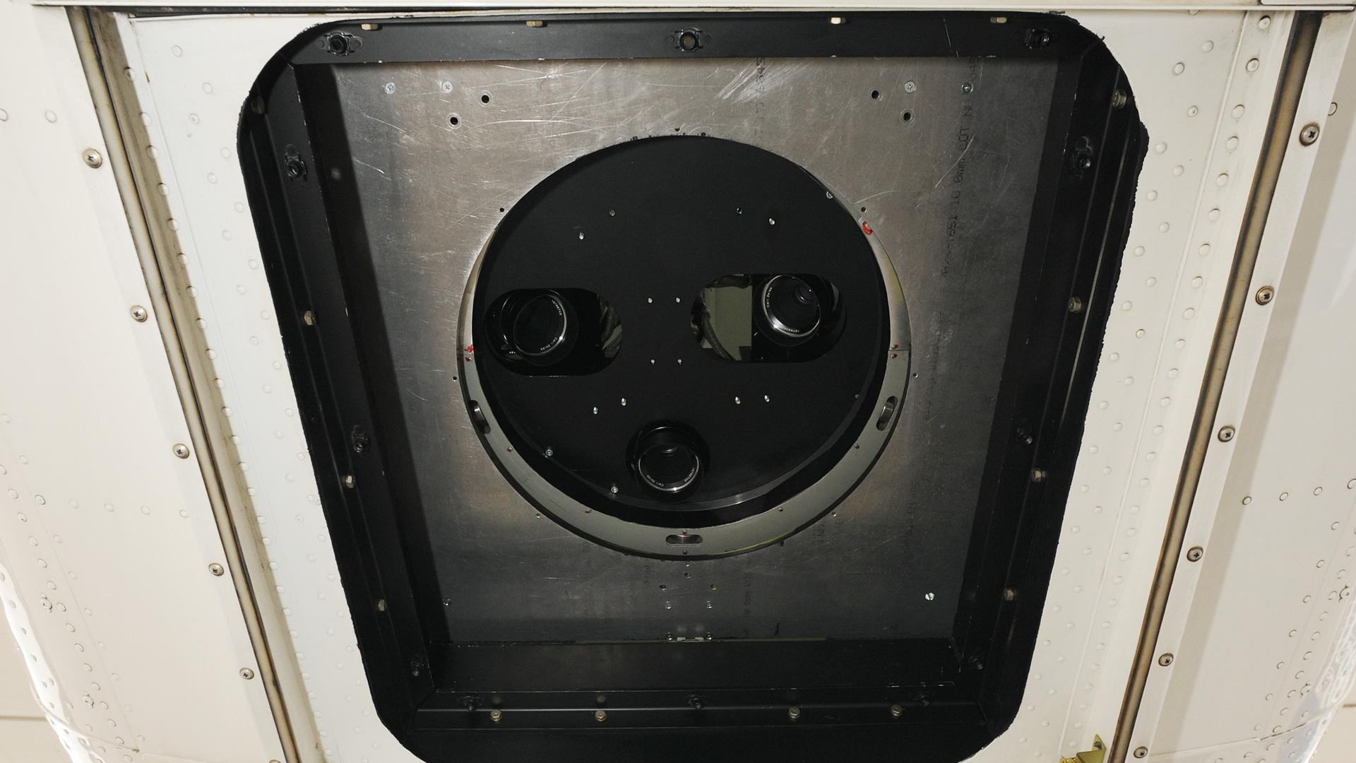 3K Sensorsystem montiert auf Luftbildschacht der Cessna Caravan