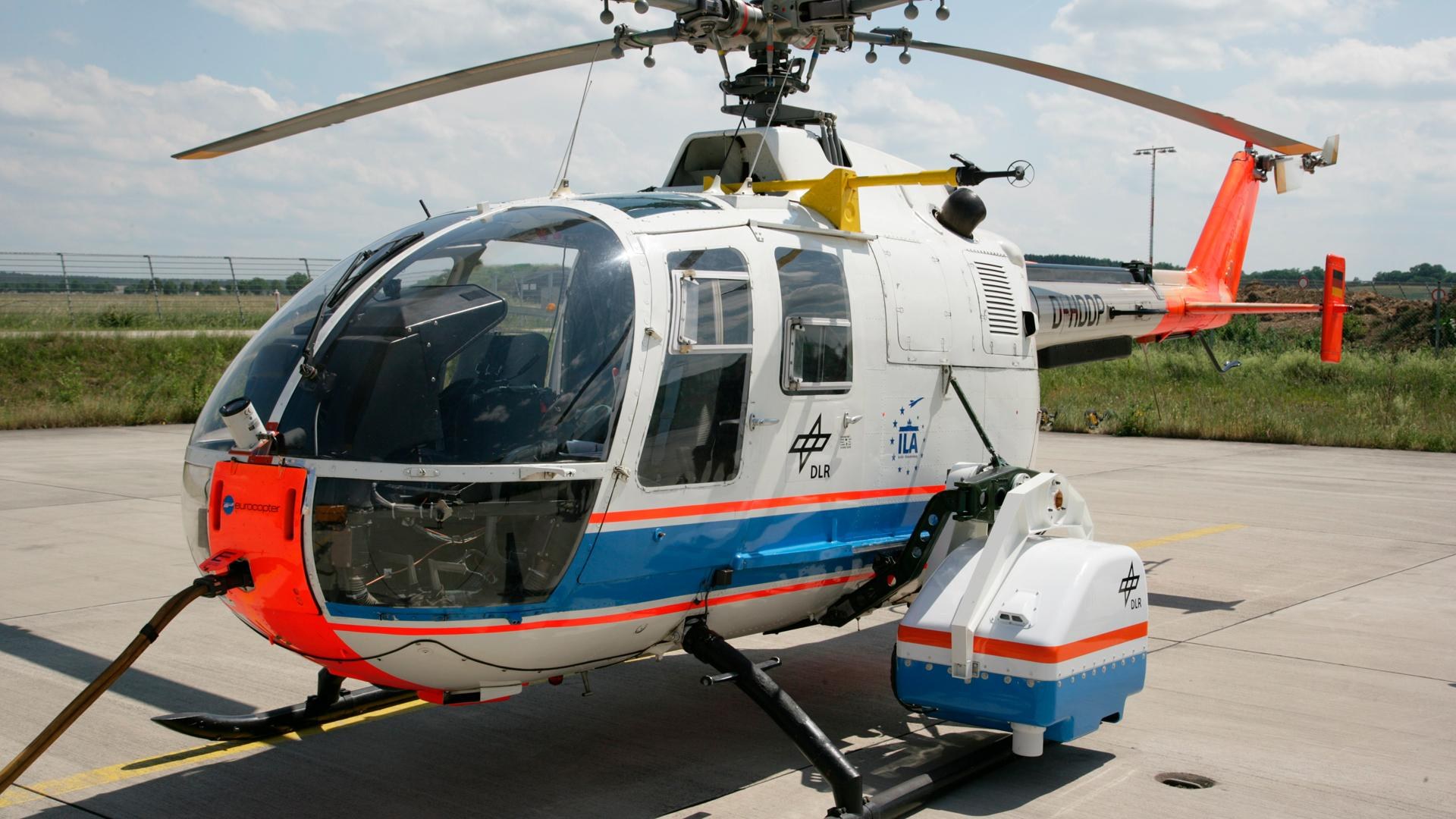 4k Sensorsystem montiert auf DLR Hubschrauber BO-105