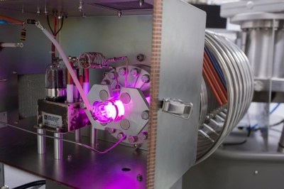 Die Protonenquelle des Beschleunigers