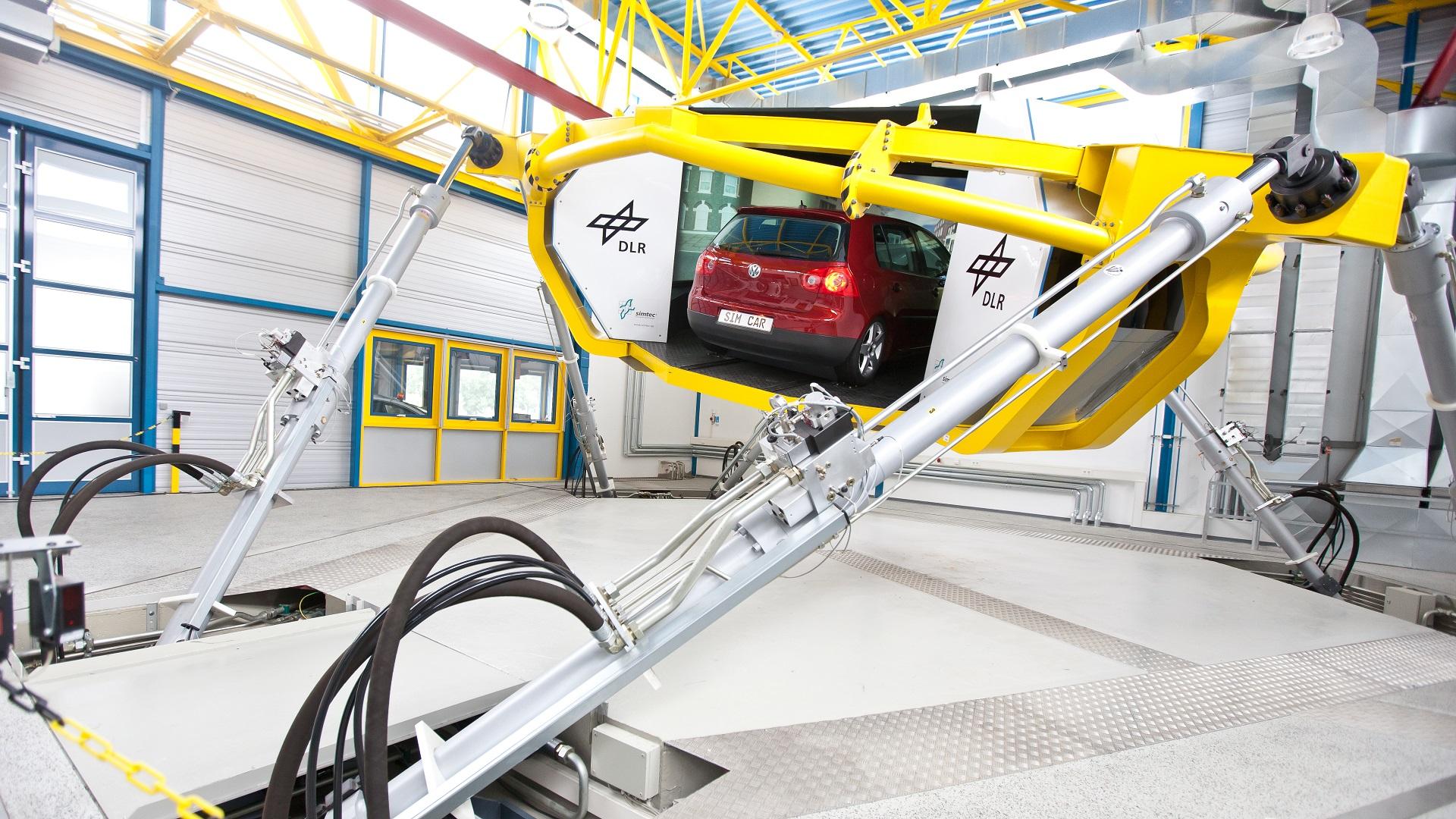 Forschung zu Assistenzfunktionen beim automatisierten Fahren