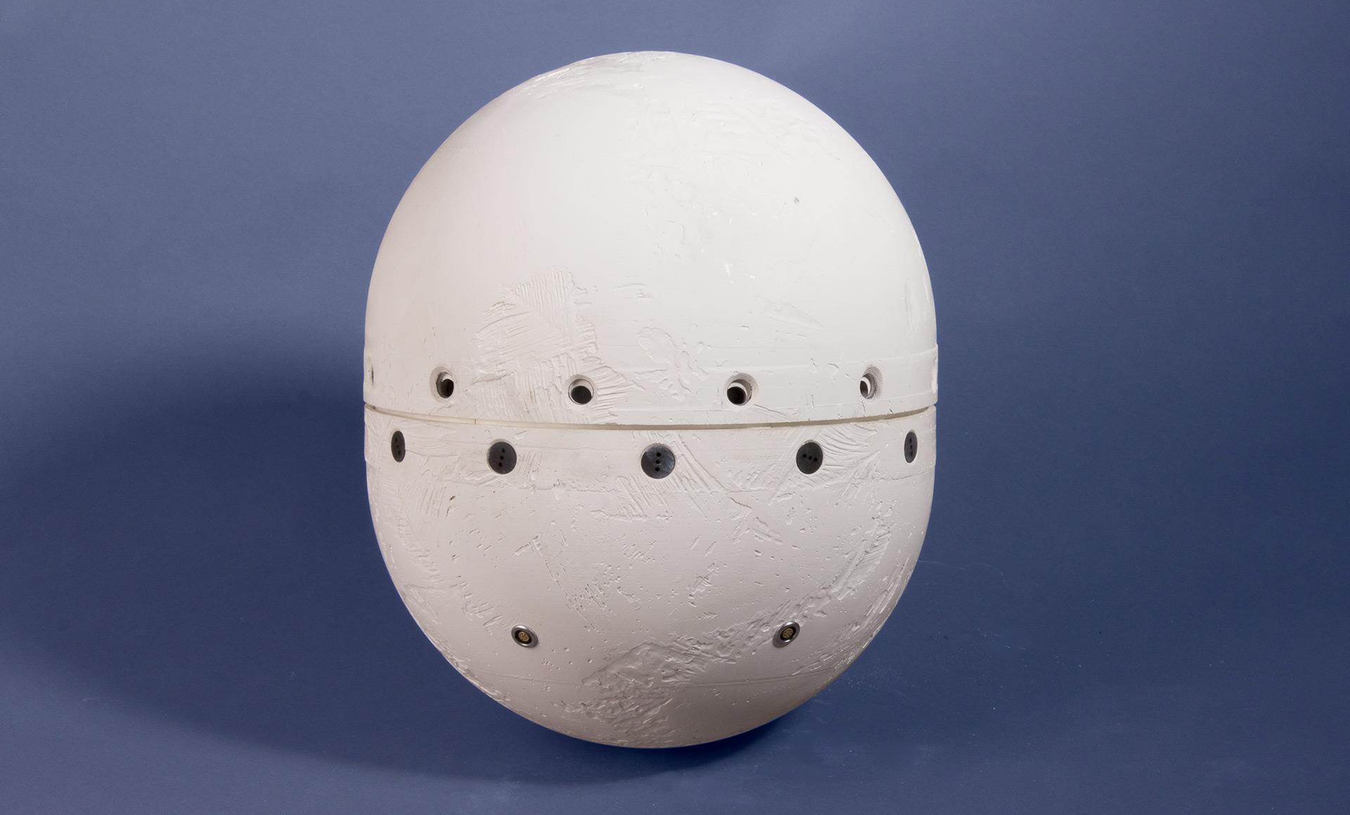 Wiedereintrittskapsel aus dem oxidkeramischen Faserverbundwerkstoff WHIPOX©