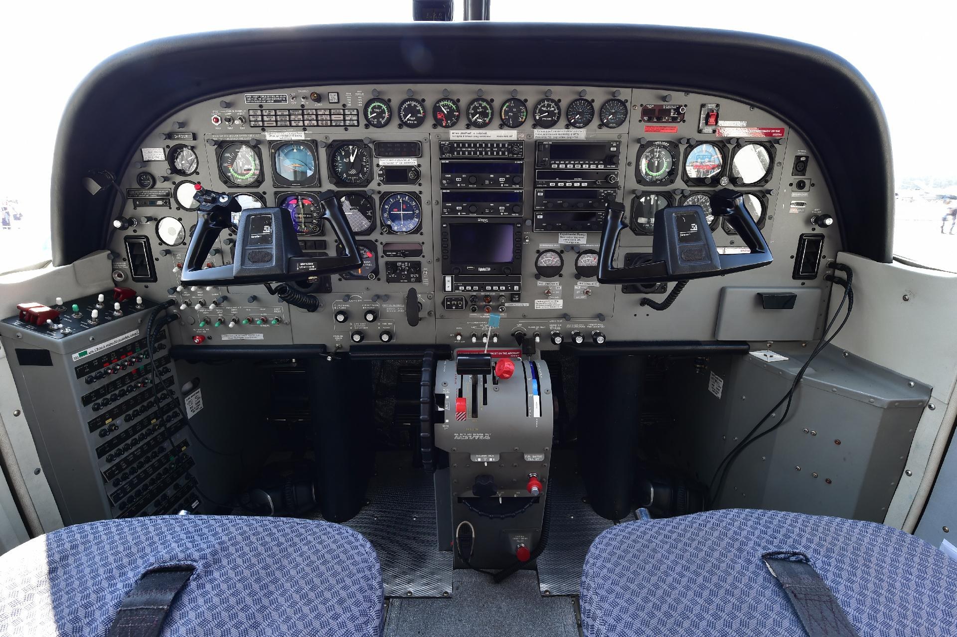 Das Cockpit der Cessna 208B