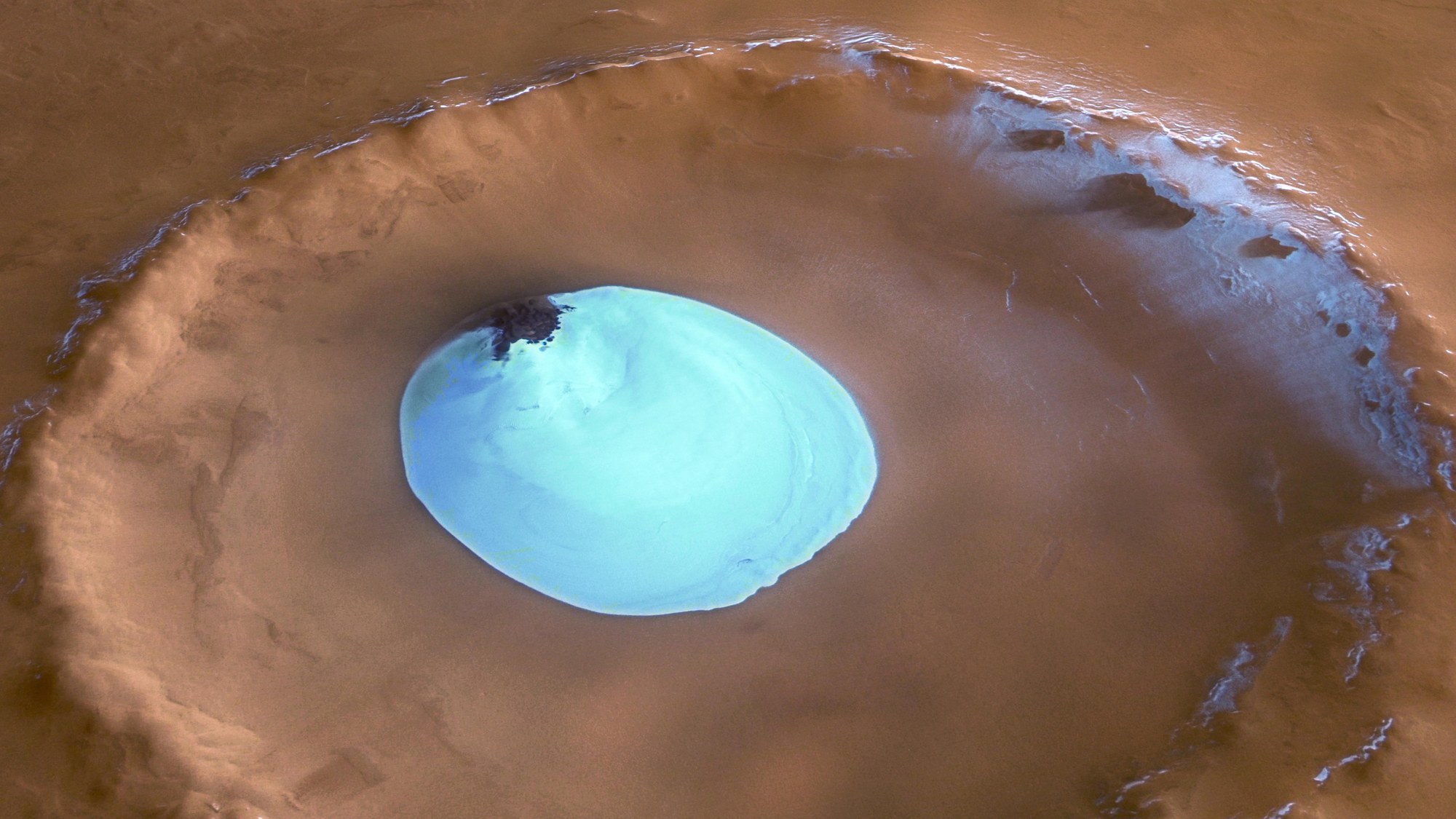Krater mit Wassereis