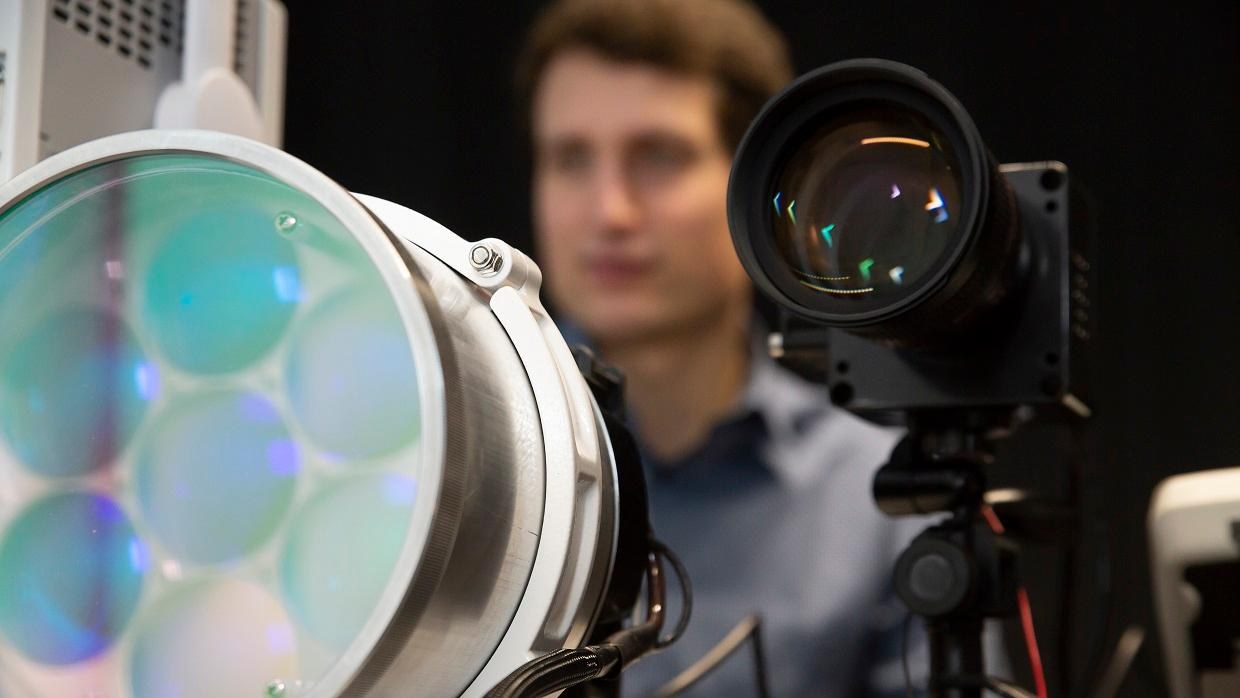 Aktiver optischer Sensor zur Verbesserung der Sichtbedingungen im maritimen Umfeld