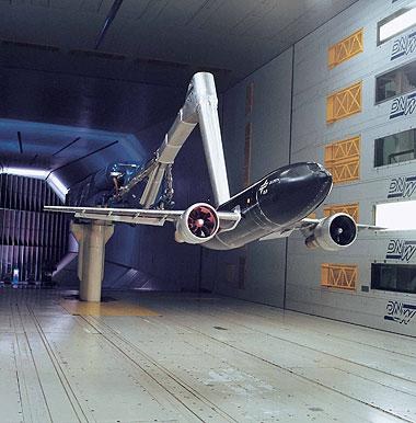 Flugzeugmodell im Windkanal