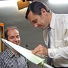 Dr. Christian Klein und Dr. Vladimir Radchenko im Göttinger Windkanal des DLR.