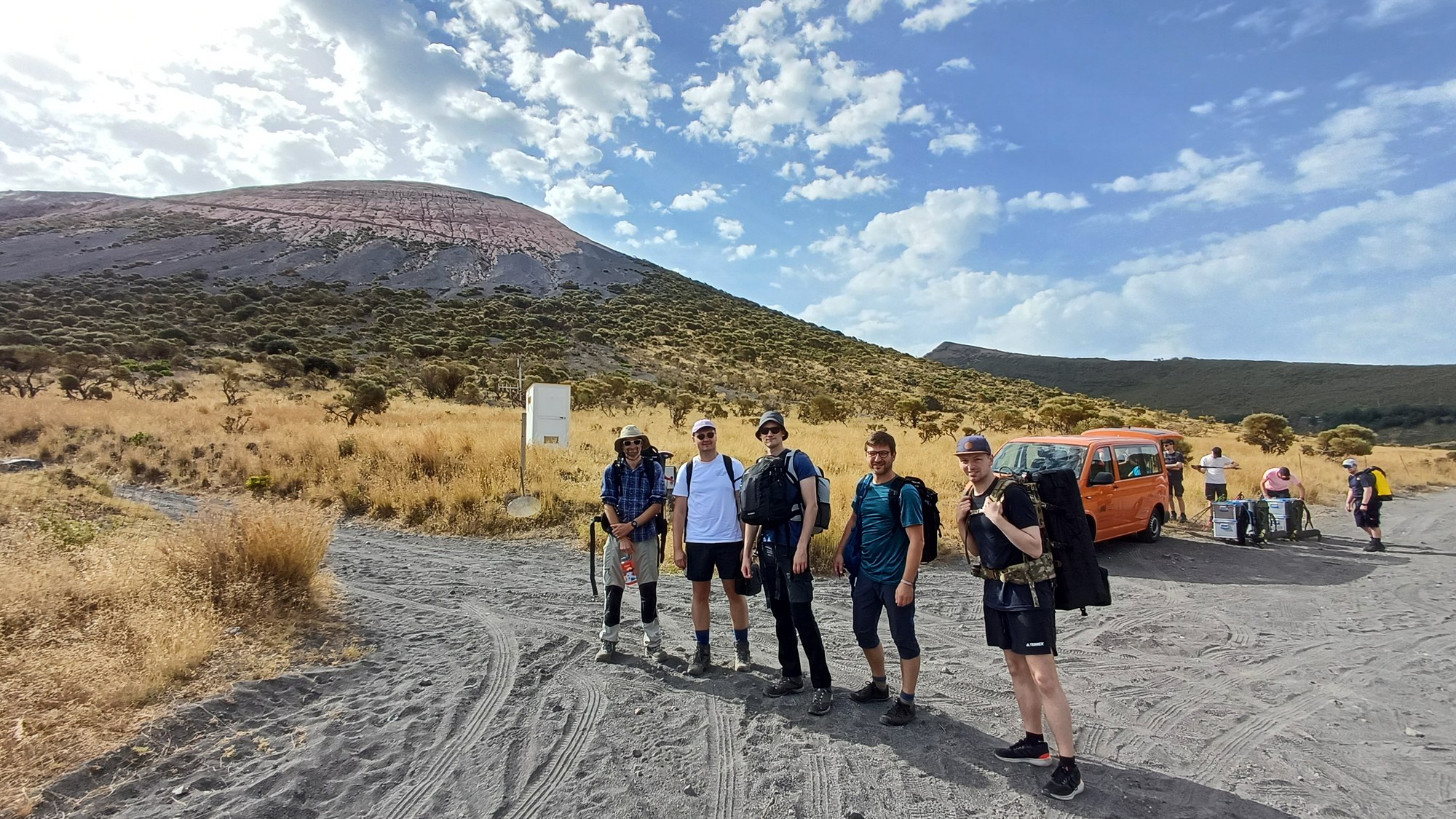 Der Aufstieg zum Krater