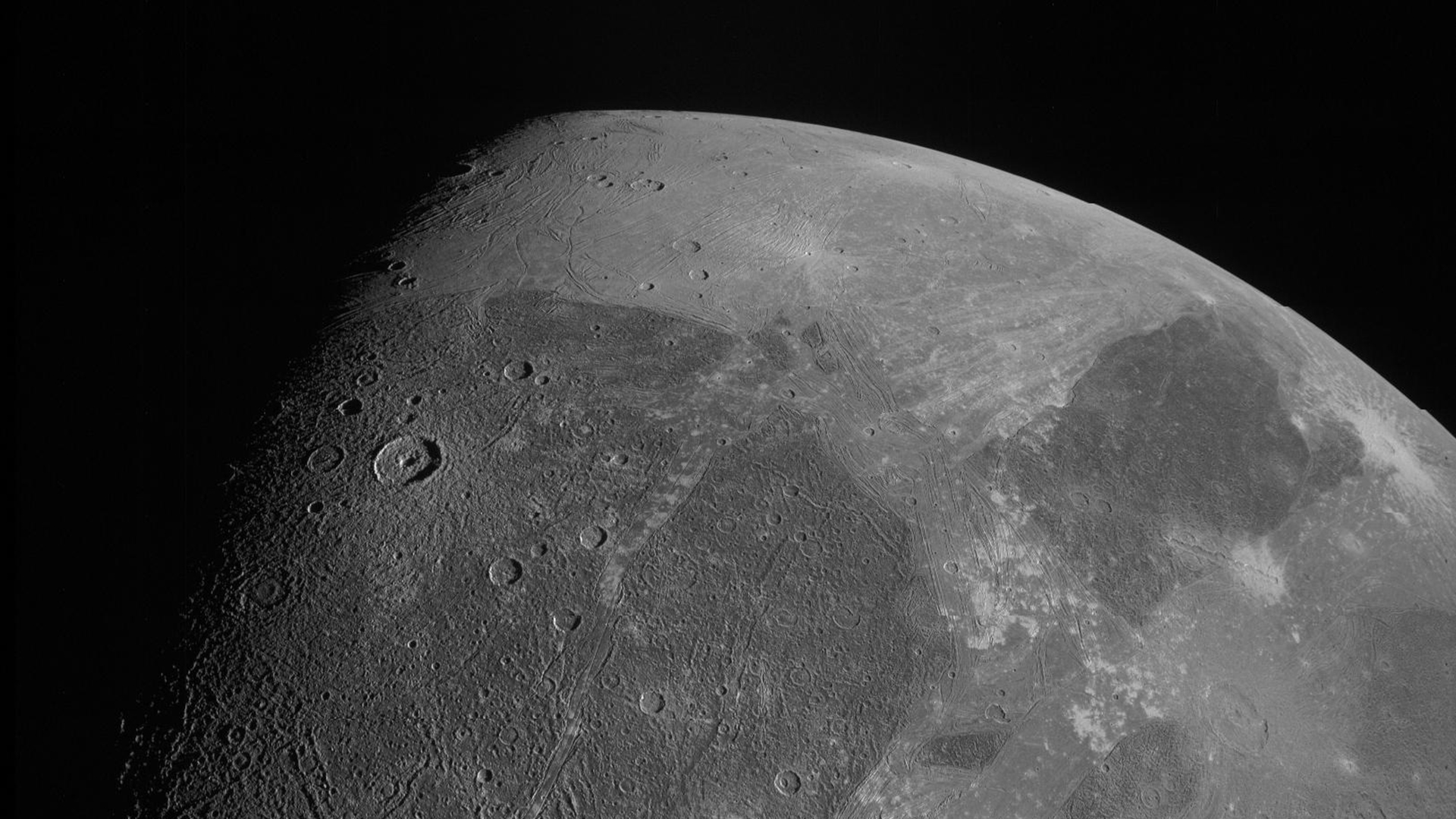 Die Oberfläche von Jupiter-Mond Ganymed