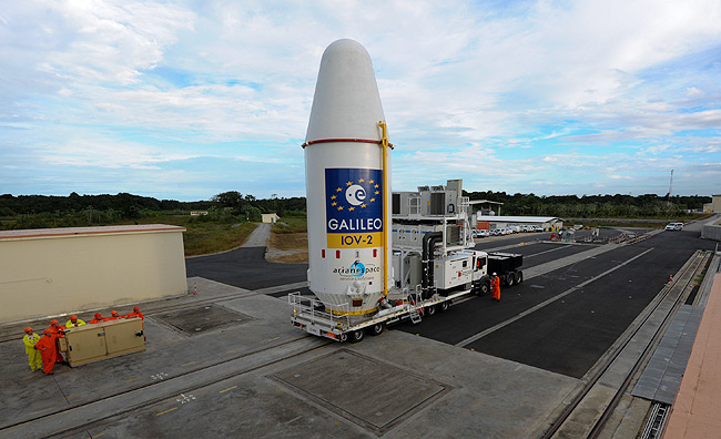 Upper Composite auf dem Weg zur Startrampe