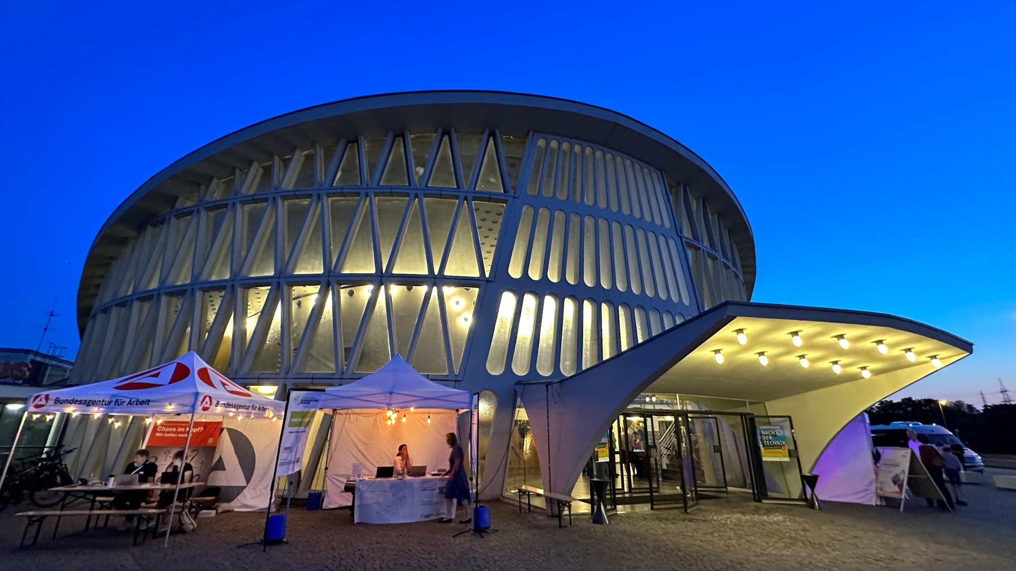Außenansicht des Feierabendhauses Knapsack in Hürth