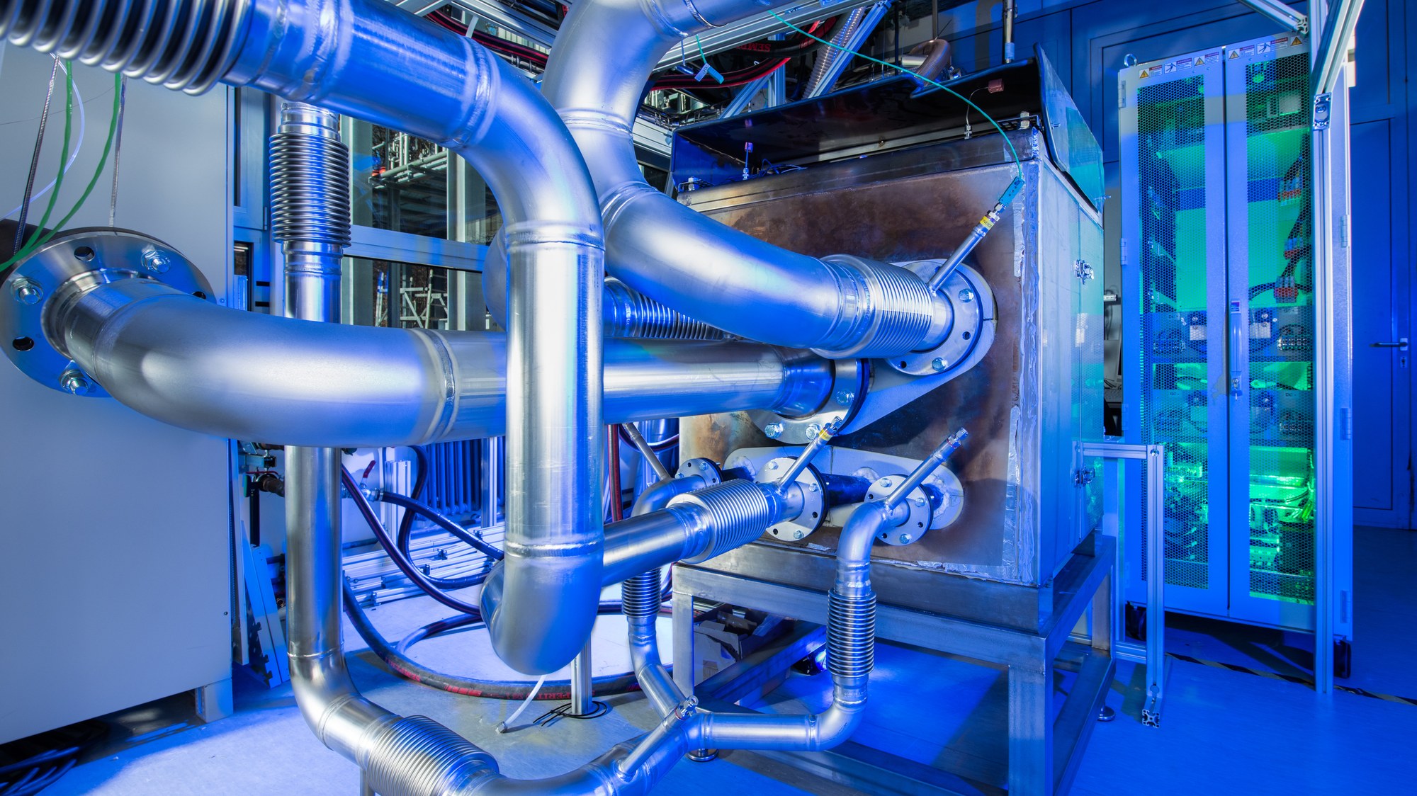 Testumgebung für große SOEC-Module aus dem Institut für Technische Thermodynamik