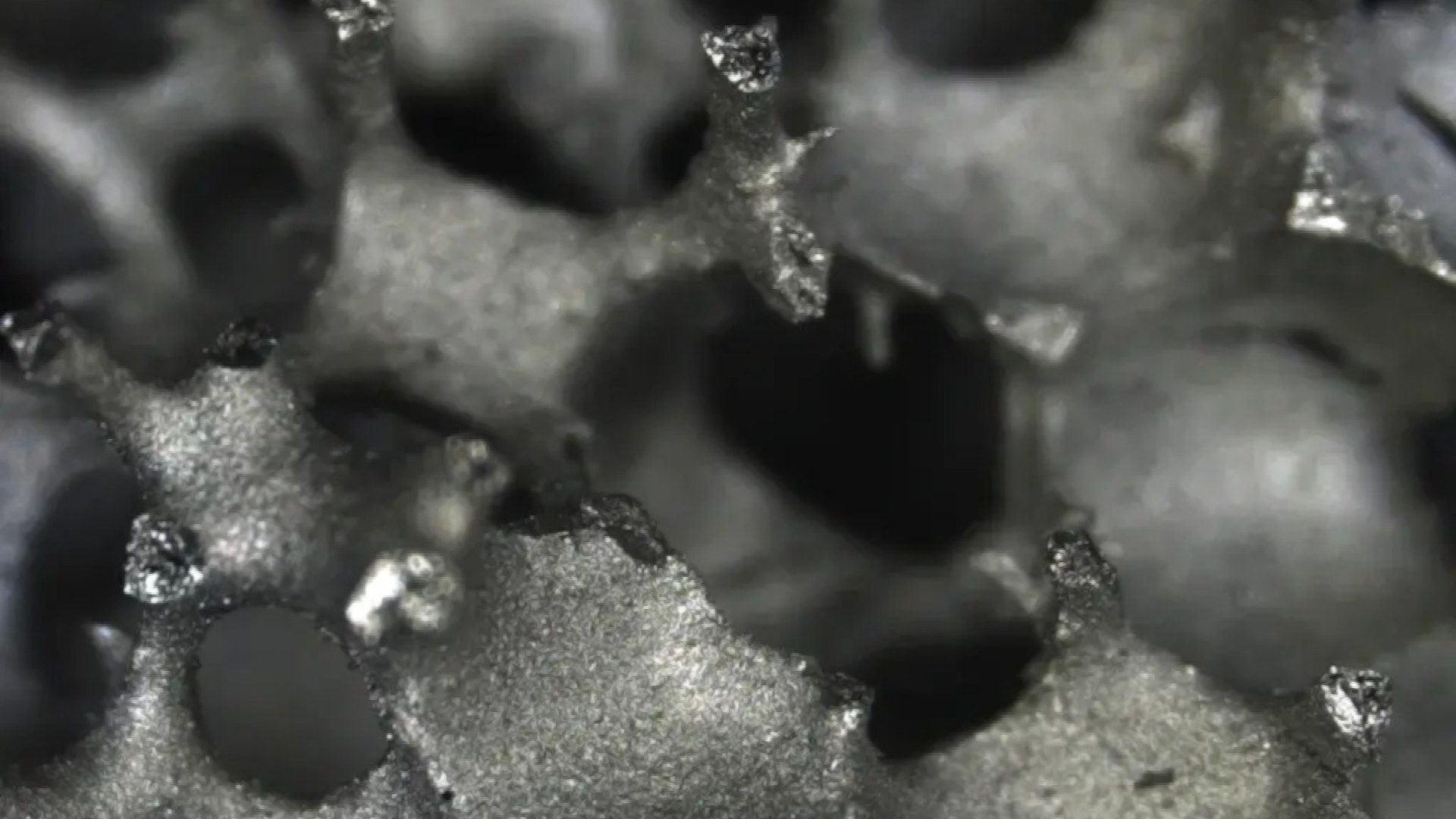 Symbolbild poröser Werkstoff für Materialforschung mit Quantencomputern