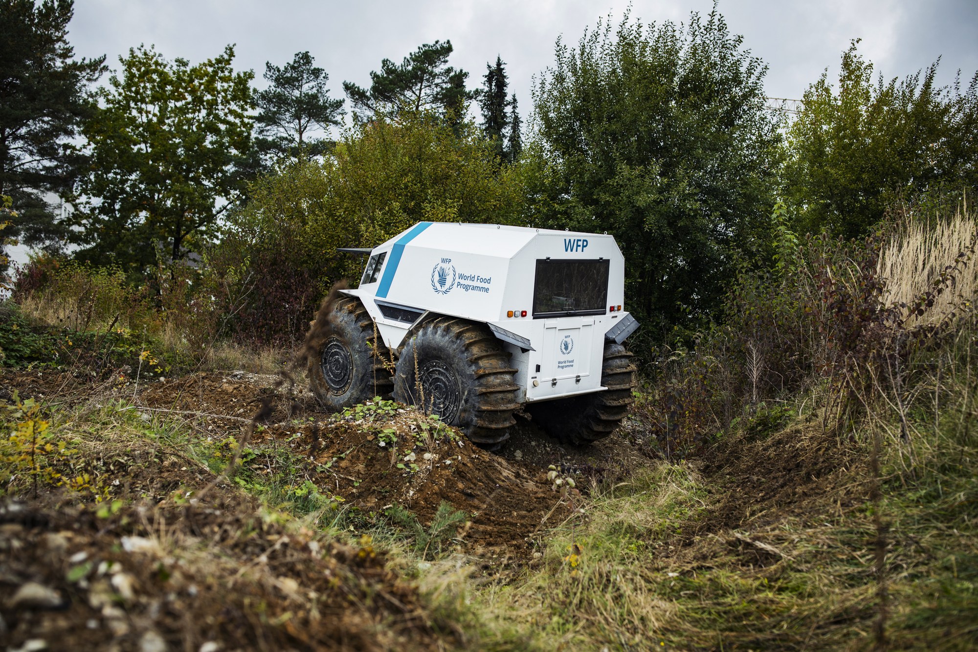 Offroader AHEAD im schwierigen Gelände