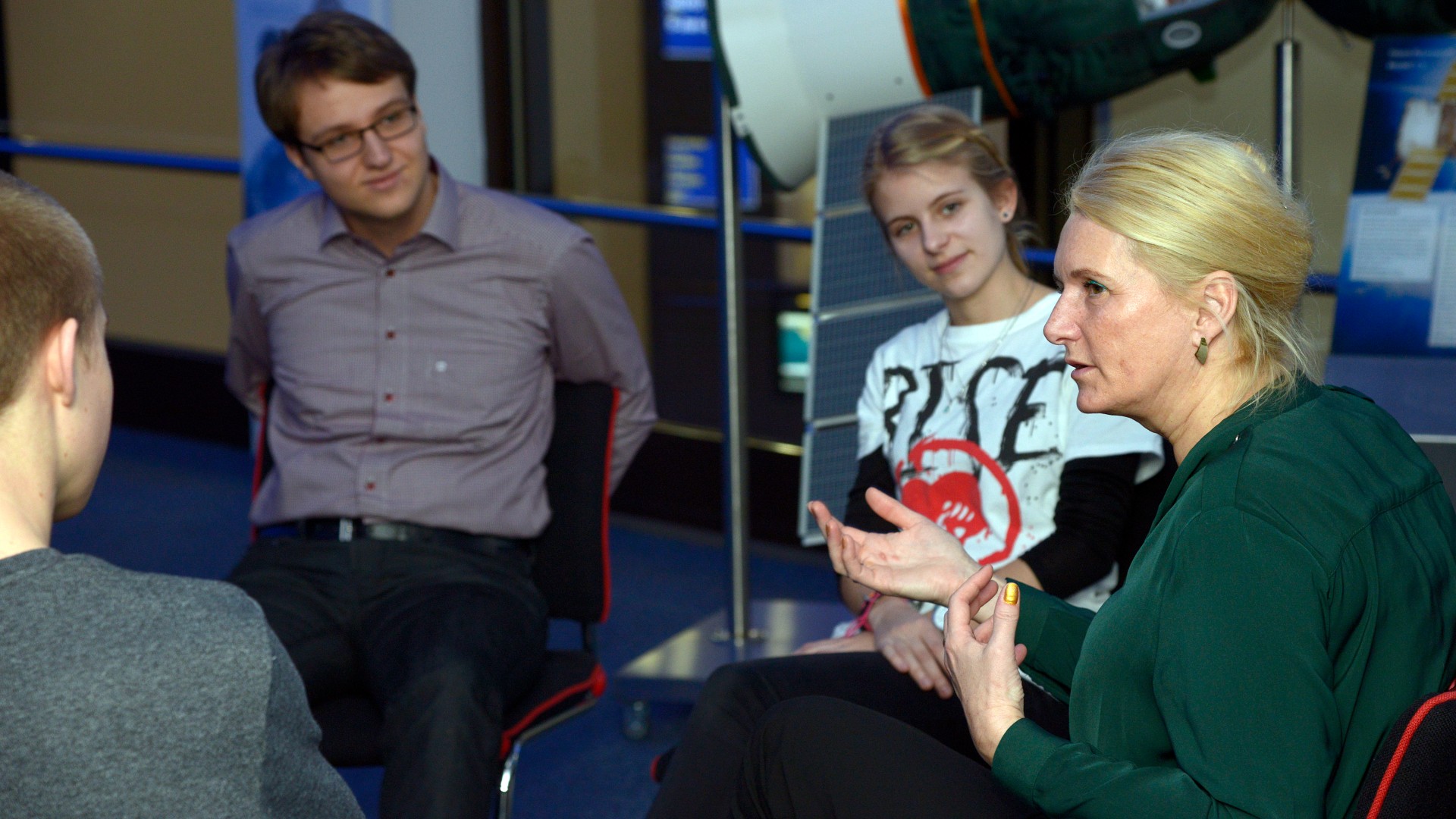 Prof. Ehrenfreund im Gespräch