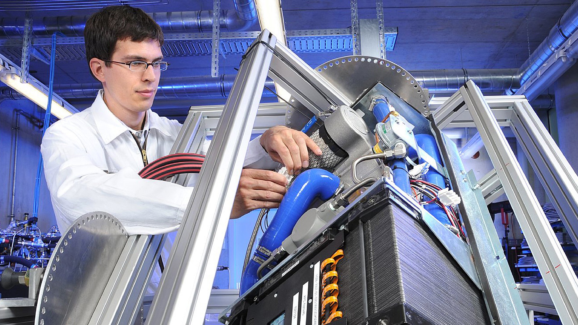 Forscher mit Brennstoffzelle