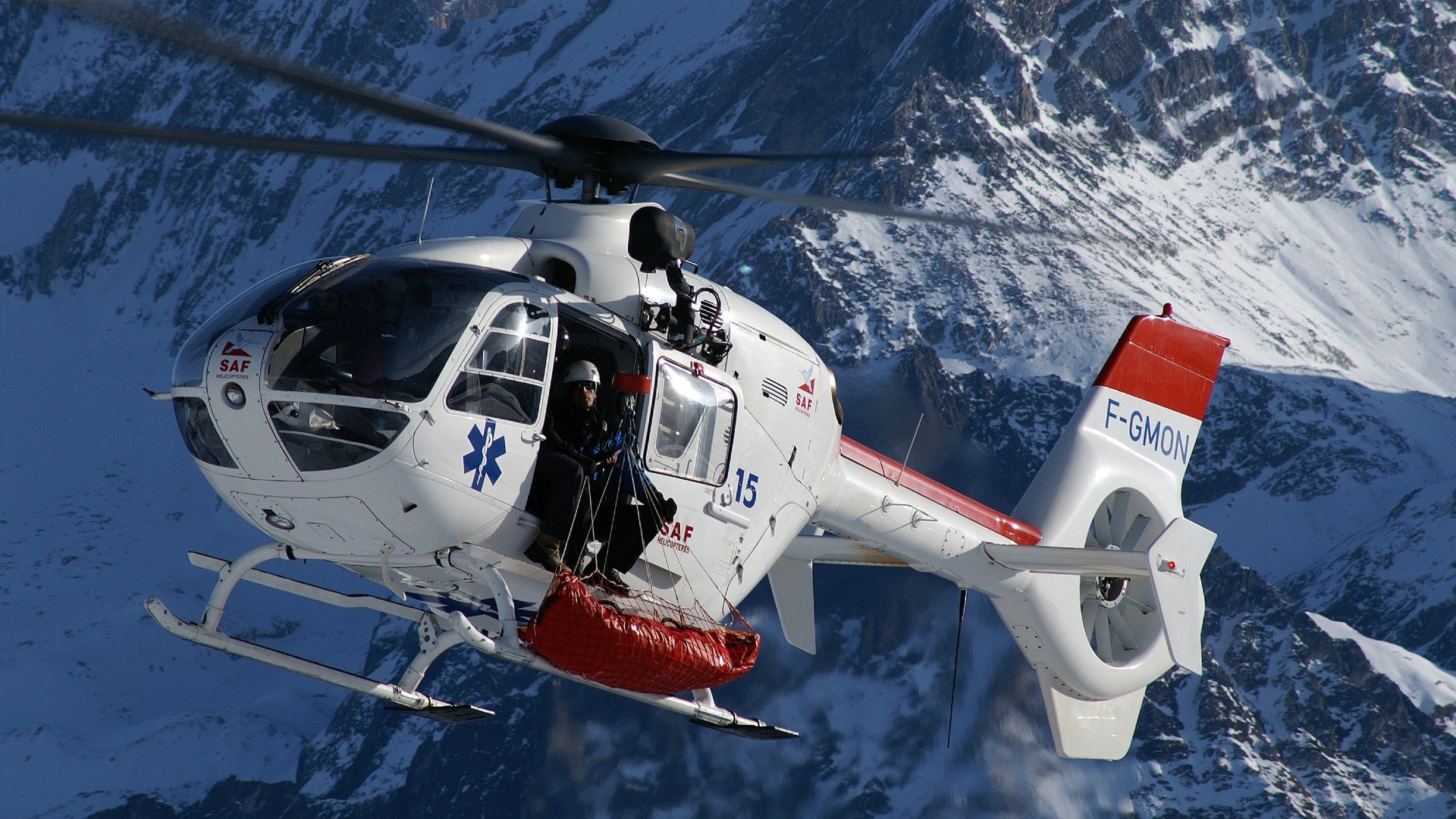 Hubschrauber im Hochgebirge