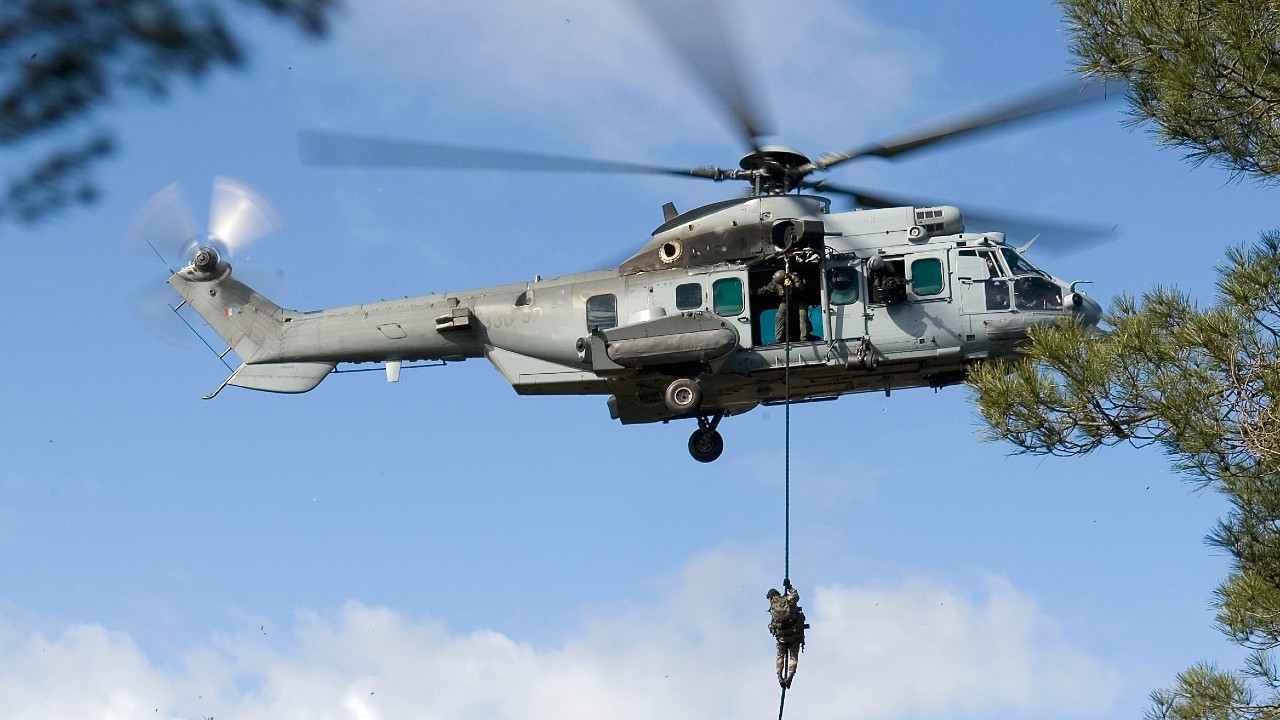 militärischer Hubschrauber