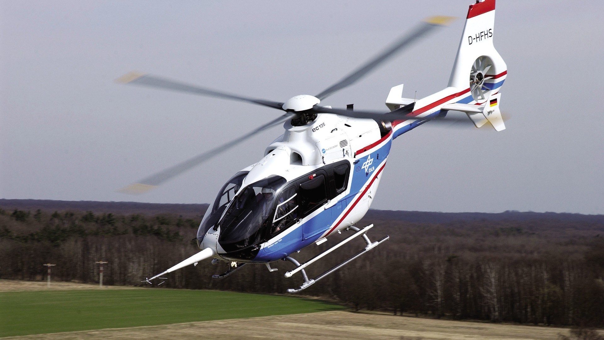 Ein Forschungs-Hubschrauber des DLR
