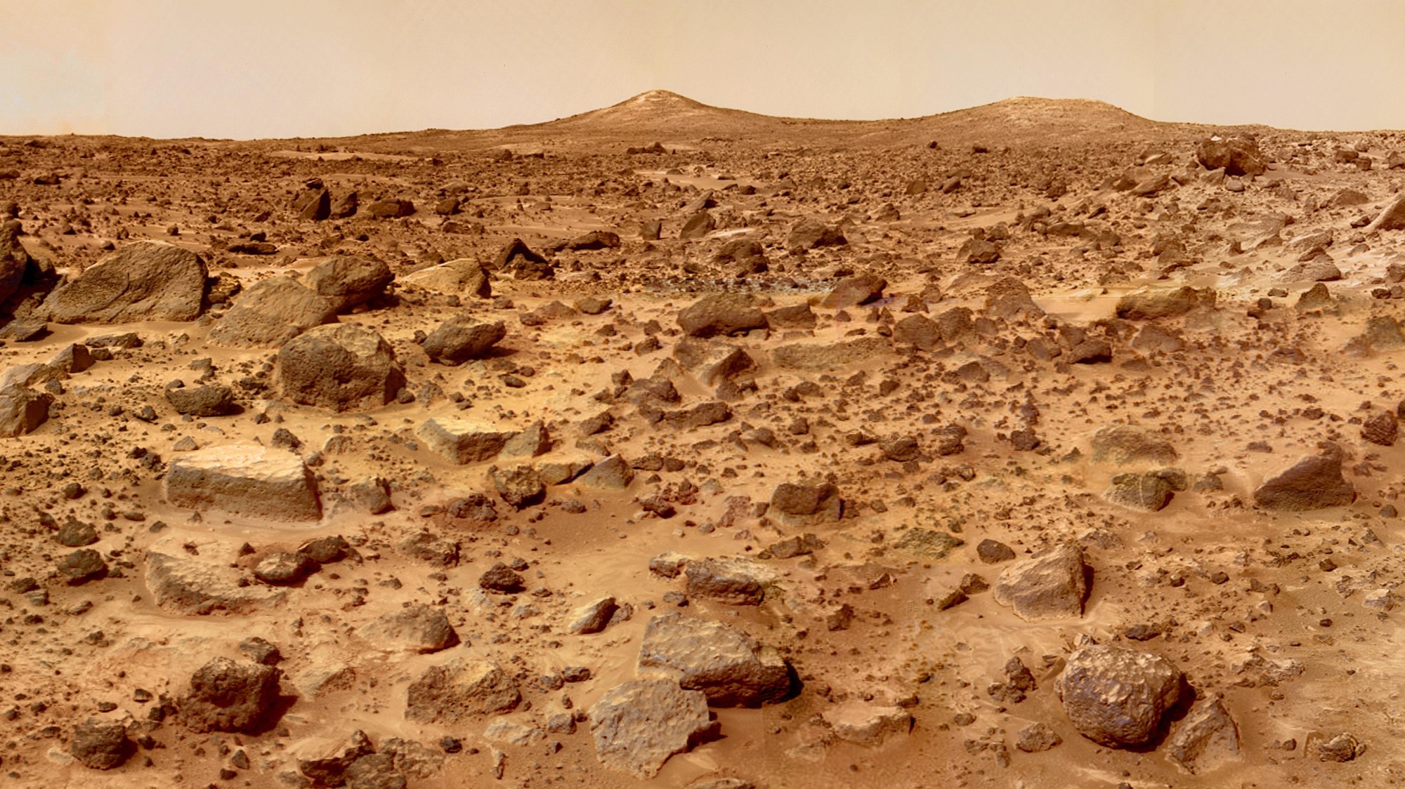 Die NASA-Sonde Pathfinder landet auf dem Mars