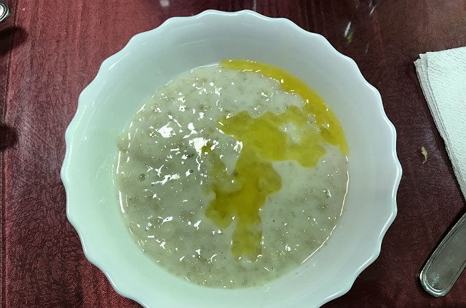 Milchreis mit zerlassener Butter.