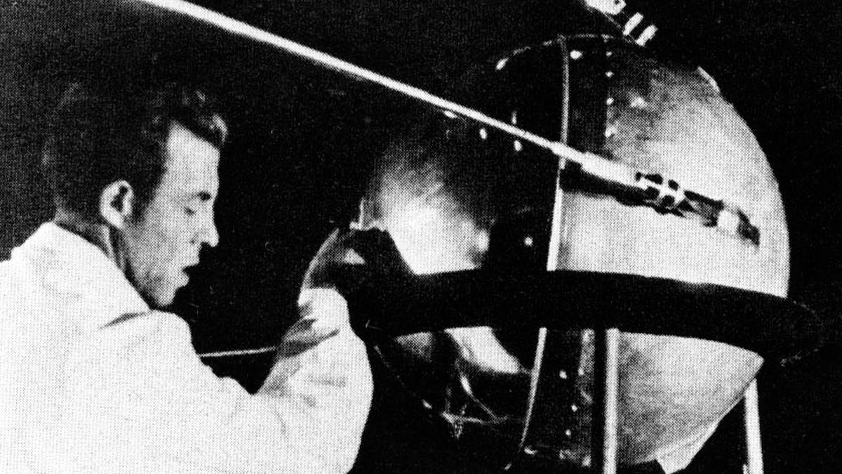 Sputnik 1 vor dem Start