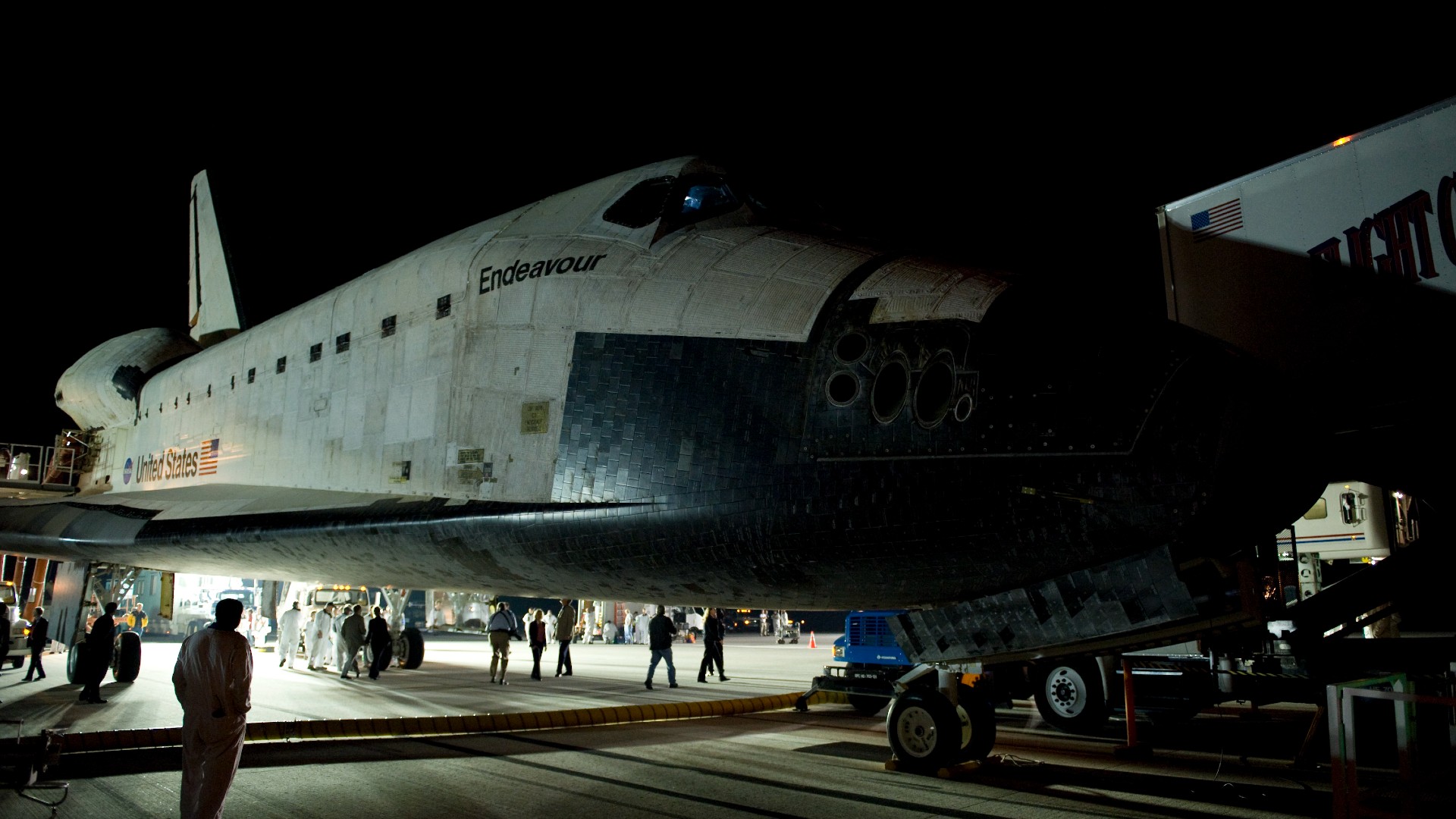 Eine Raumfähre kurz nach der Landung.