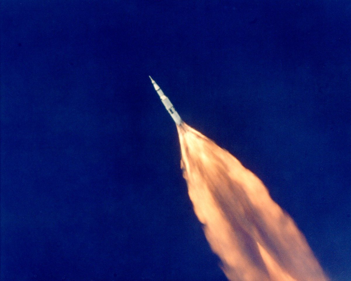Bild der Apollo11 in der Luft