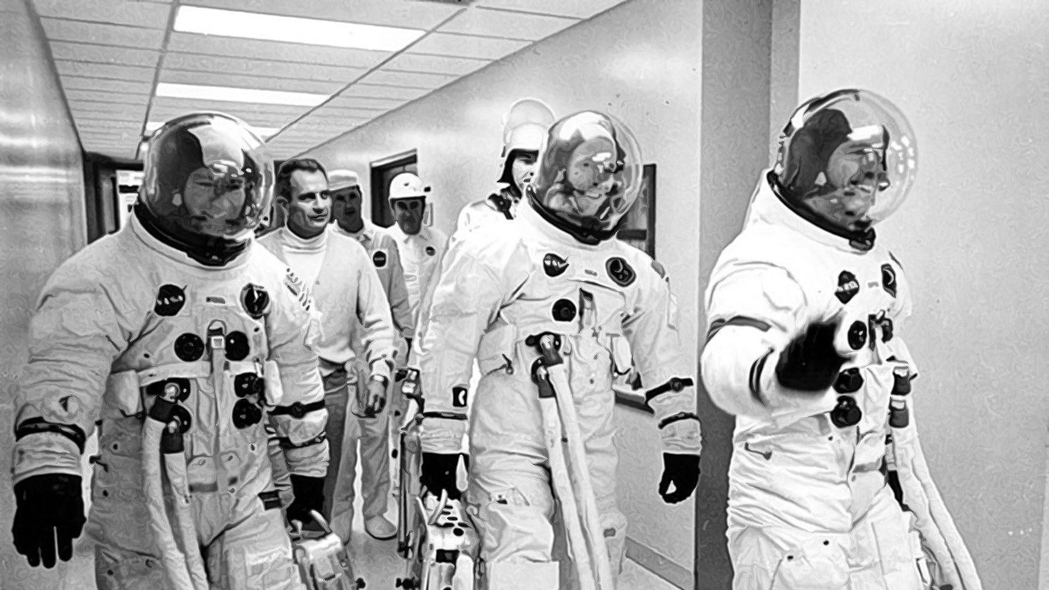 Alan Shepard, Ed Mitchell und Stuart Roosa auf den Weg zur Raumkapsel