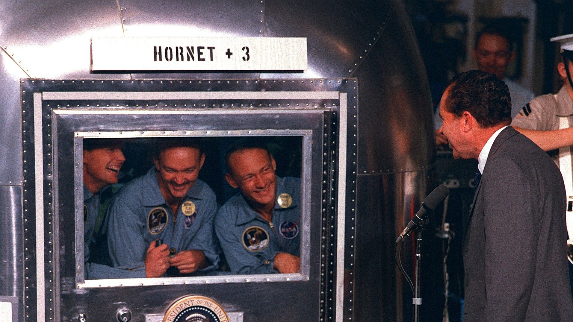 Die Crew von Apollo 11 muss nach der Rückkehr in Quarantäne