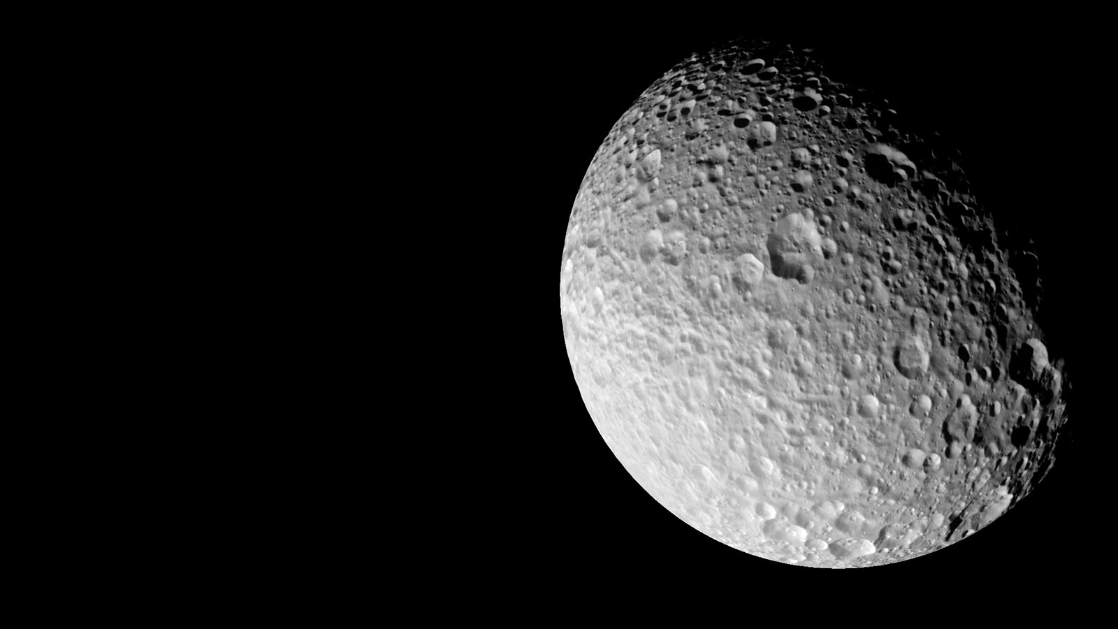 Das Bild zeigt den Saturn-Mond Mimas