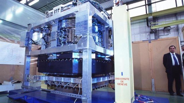 Detektor für Antimaterie: Das Alpha Magnetic Spectrometer (AMS).