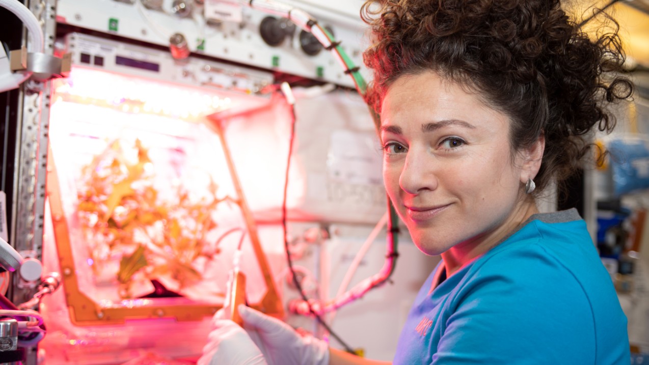 Die NASA-Astronautin Jessica Meir auf der Internationalen Raumstation.