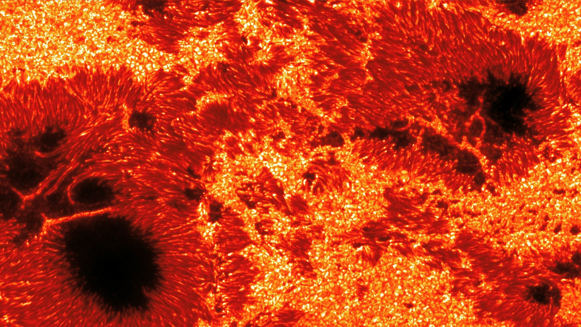 Gewaltige Sonnenflecken