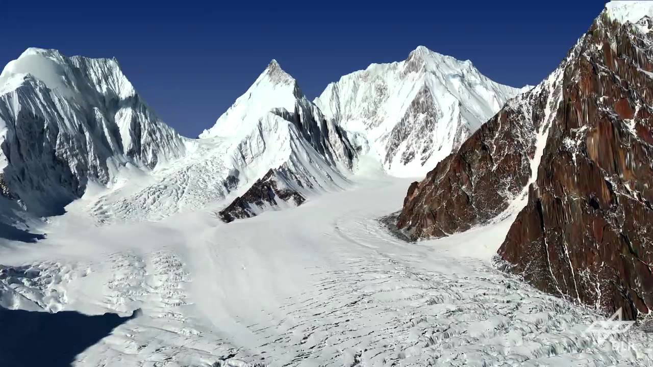 Virtueller Flug um den Achttausender K2